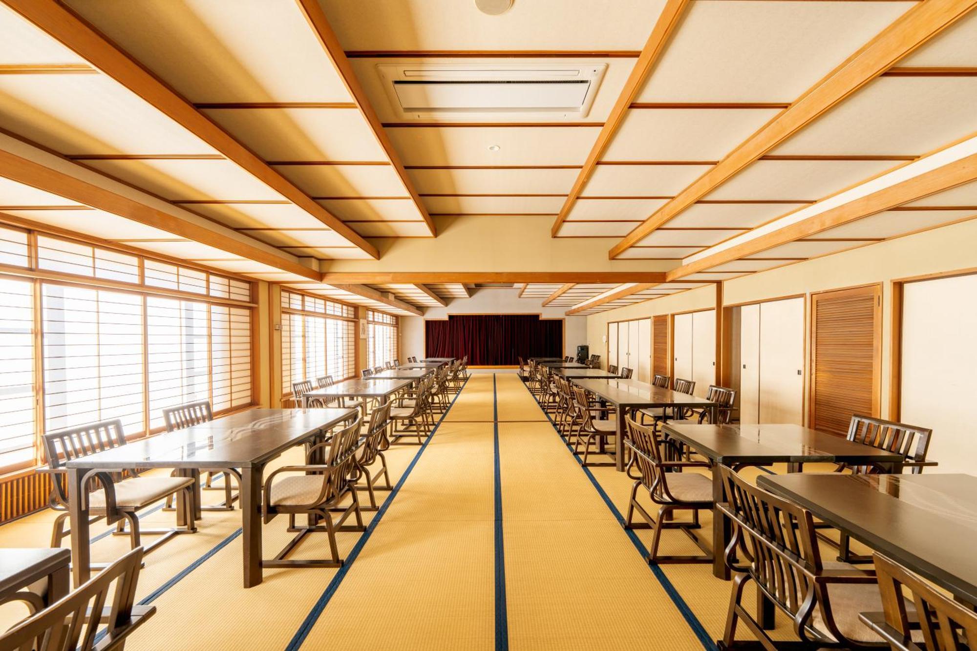 Готель 富士祥栄会館 Oyama  Екстер'єр фото